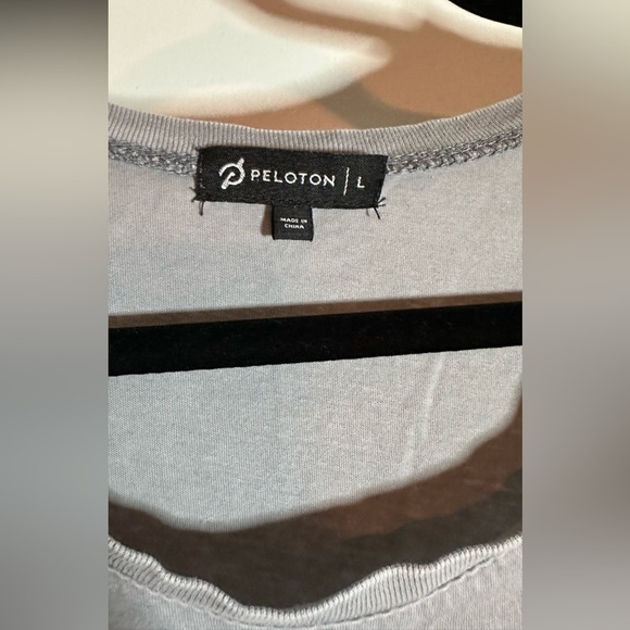 Peloton Gray Tank Large - Picture 4 of 5